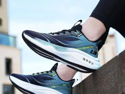 Fashionable Sneakers Men's Running Sports Shoes